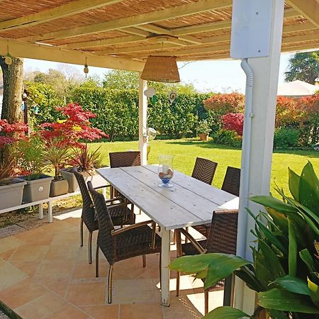 Villa Sabry Turriaco Eksteriør billede
